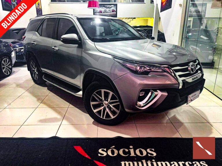 TOYOTA HILUX SW4 SRX 7L-06