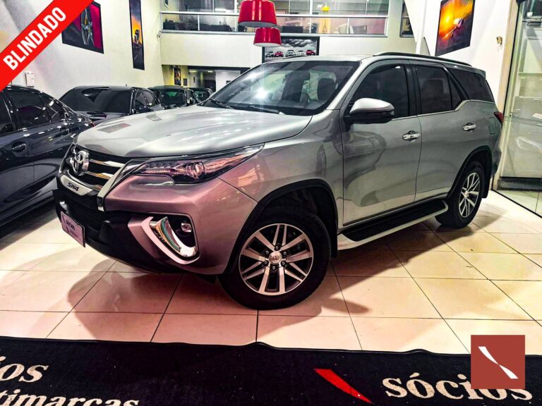 TOYOTA HILUX SW4 SRX 7L-07