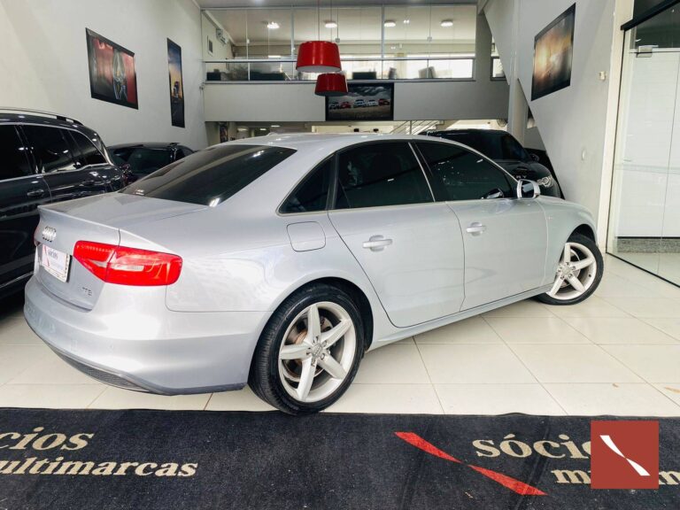 AUDI A4 ATTRACTION SLINE-08