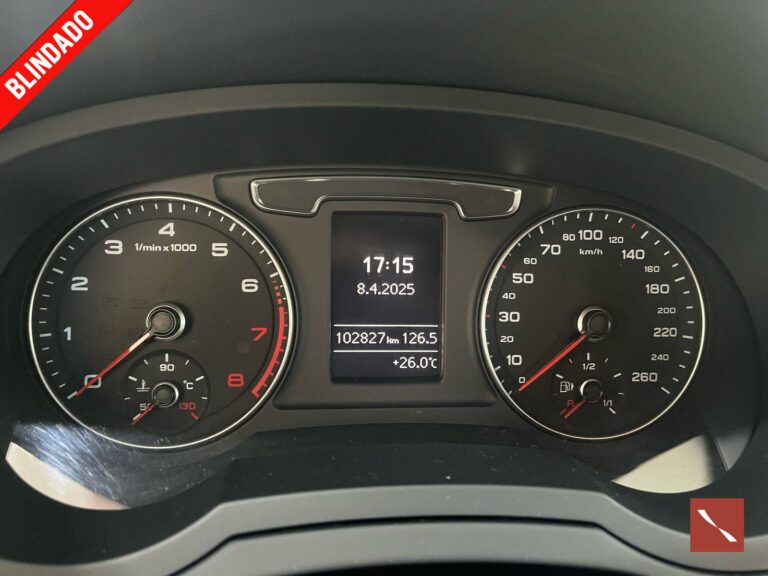 AUDI Q3 1.4 TFSI AMBIENTE-02