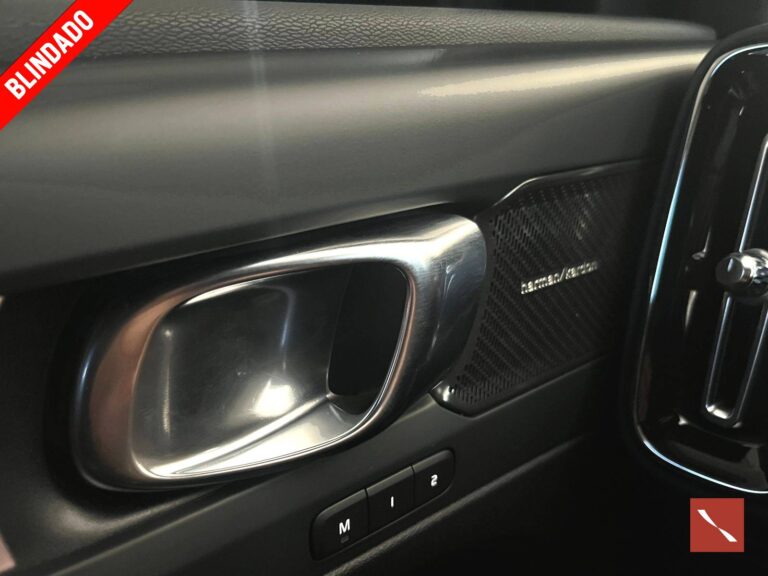 VOLVO C40 P8 RECHARGE ULTIMATE