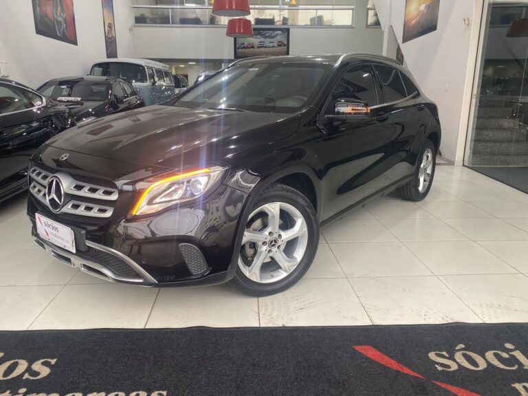 MERCEDES Gla 200 Advance
