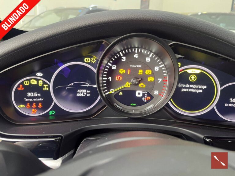 PORSCHE PANAMERA 4S E-Hybrid -01